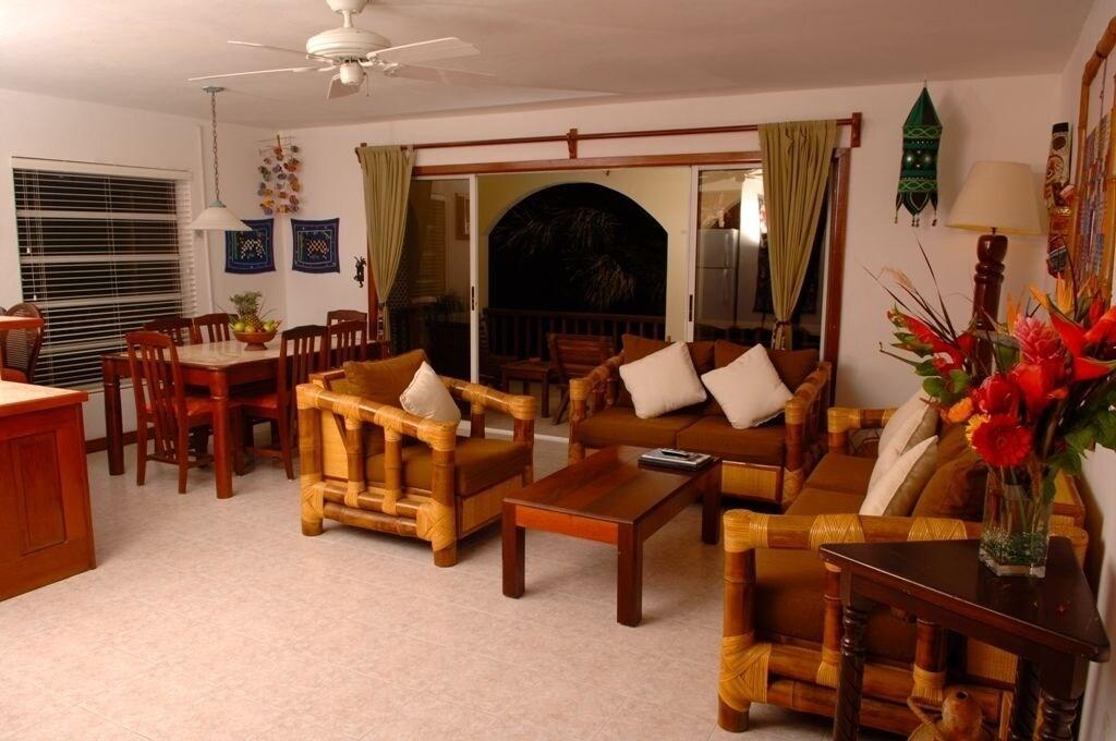 The Palms Oceanfront Suites San Pedro  Extérieur photo