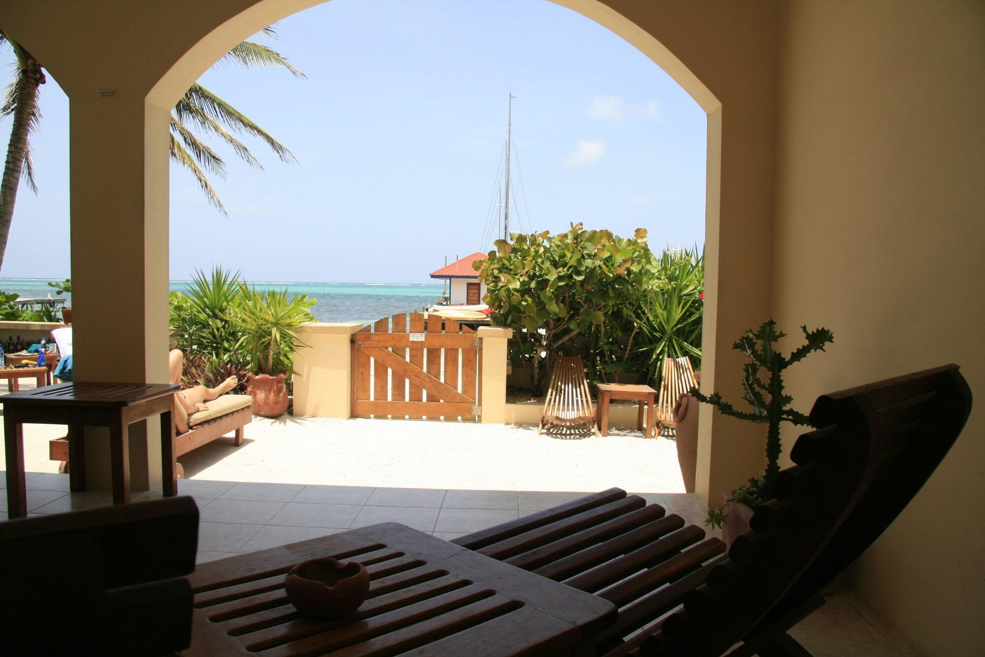 The Palms Oceanfront Suites San Pedro  Extérieur photo