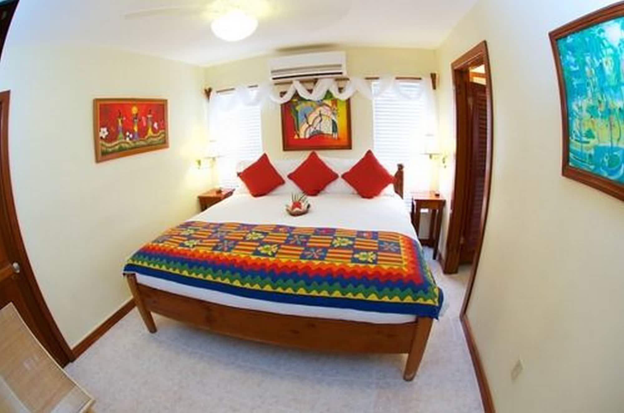 The Palms Oceanfront Suites San Pedro  Extérieur photo