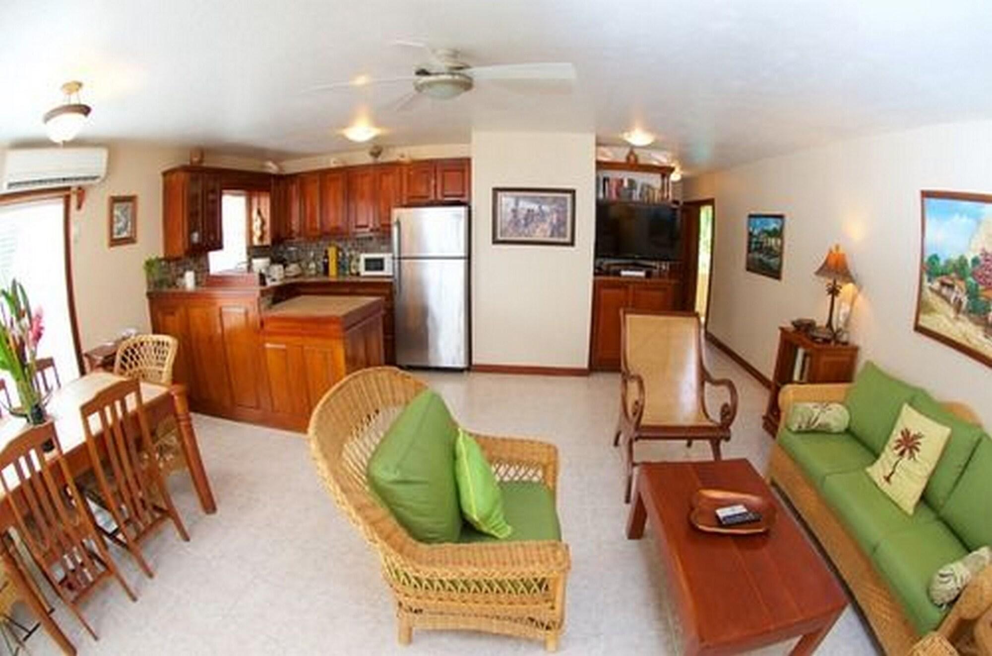 The Palms Oceanfront Suites San Pedro  Extérieur photo