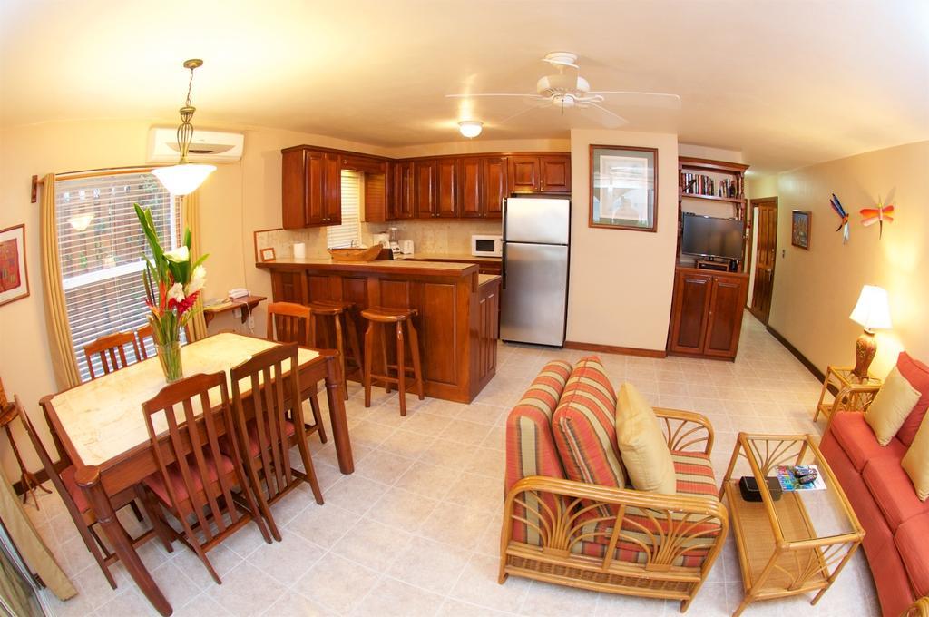 The Palms Oceanfront Suites San Pedro  Extérieur photo